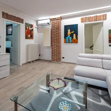 Casa A Con Vista Sulle Colline